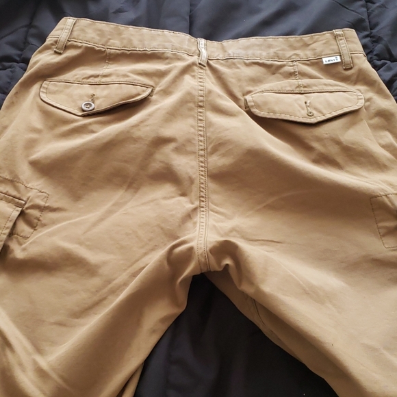 Cargo shorts - Picture 2 of 2
